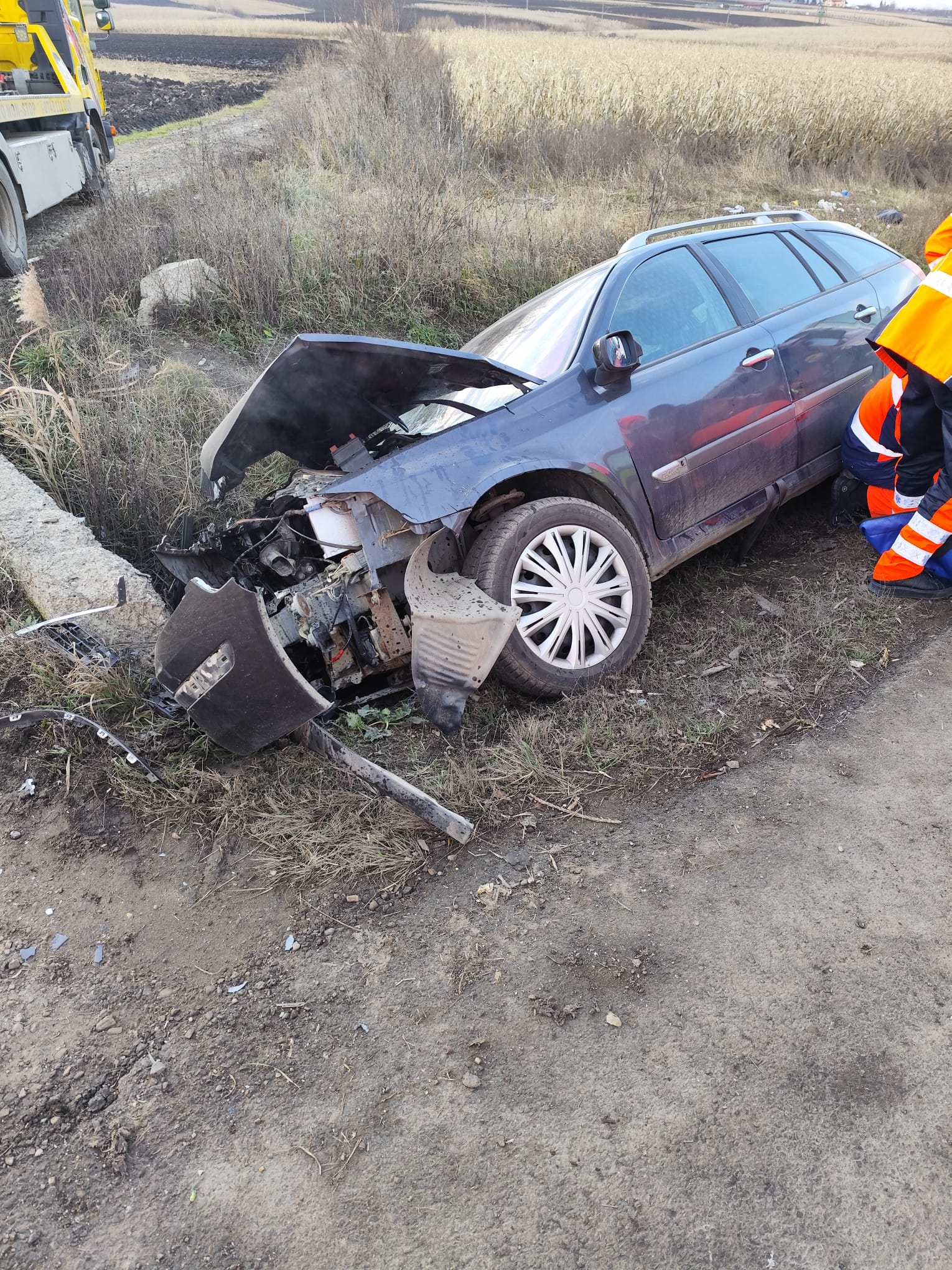 Accident cu doi răniți între Șcheia și Stroiești