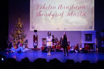 Balul caritabil al Colegiului „P. Rareș” aduce bucurie copiilor centrului „Pr. Mihai Negrea” Dorna