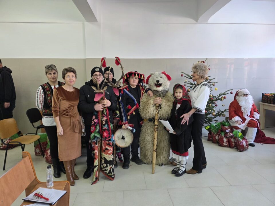 Serbarea de Crăciun, la Complexul de Servicii Multifuncționale Gura Humorului Serbarea de Crăciun, la Complexul de Servicii Multifuncționale Gura Humorului