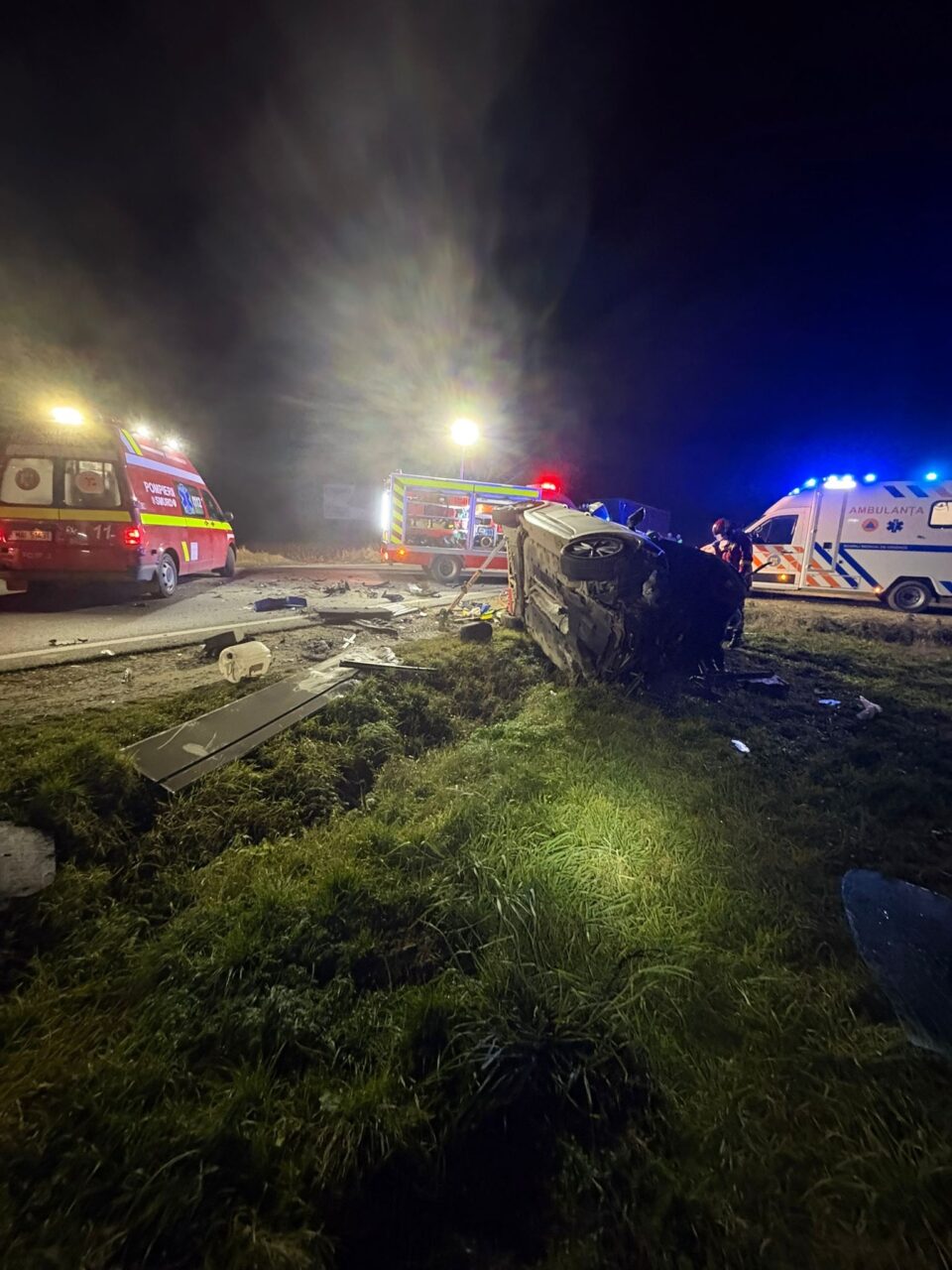 Șofer încarcerat după un impact între un autoturism și un autotren