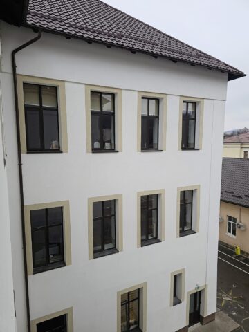 Școala „Petru Comarnescu” Gura Humorului, construită la 1910, reabilitată cu peste un milion de euro