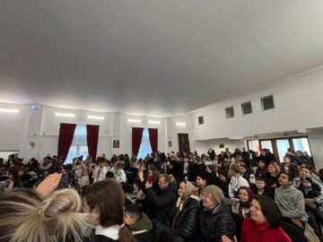 „Poveste de iarnă în Ciprian Porumbescu”, spectacol al preșcolarilor și elevilor din comună