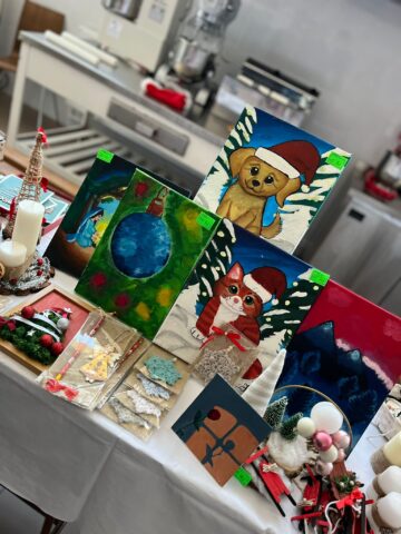 Târg caritabil de Crăciun, la Colegiul de Industrie Alimentară Suceava