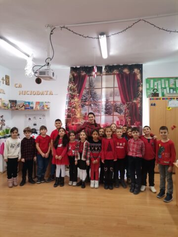 „Cea mai frumoasă clasă de Crăciun” – tradiție educațională la Liceul Teoretic „Iorgu Vârnav Liteanu” din Liteni