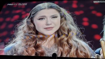 Alessia Pop, câștigătoarea trofeului și al marelui premiu de 100.000 euro al competiției „Vocea României”