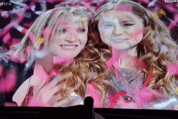 Alessia Pop, câștigătoarea trofeului și al marelui premiu de 100.000 euro al competiției „Vocea României”