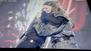 Alessia Pop, câștigătoarea trofeului și al marelui premiu de 100.000 euro al competiției „Vocea României”