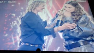 Alessia Pop, câștigătoarea trofeului și al marelui premiu de 100.000 euro al competiției „Vocea României”