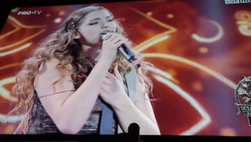 Alessia Pop, câștigătoarea trofeului și al marelui premiu de 100.000 euro al competiției „Vocea României”