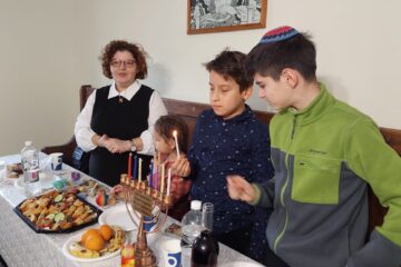 Evreii suceveni au celebrat încheierea sărbătorii Hanuca sau Sărbătoarea luminilor