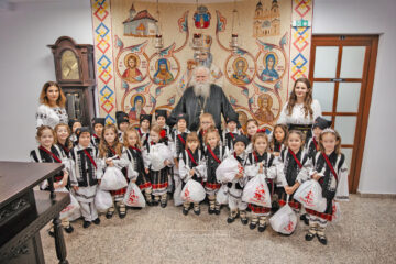 Lumina colindului care vestește Nașterea Domnului, la Centrul Eparhial Suceava