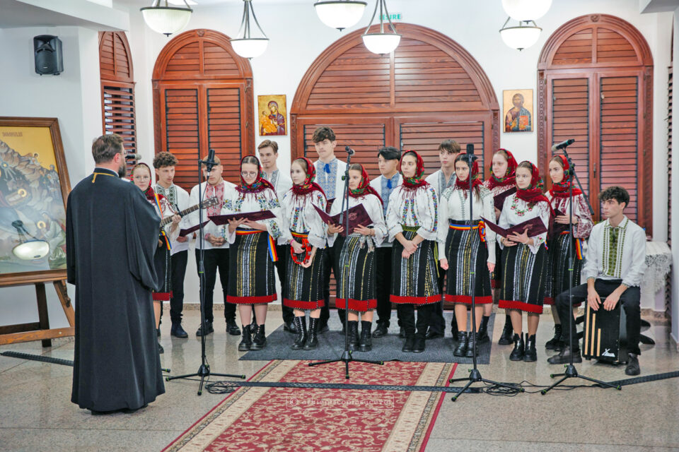 Lumina colindului care vestește Nașterea Domnului, la Centrul Eparhial Suceava