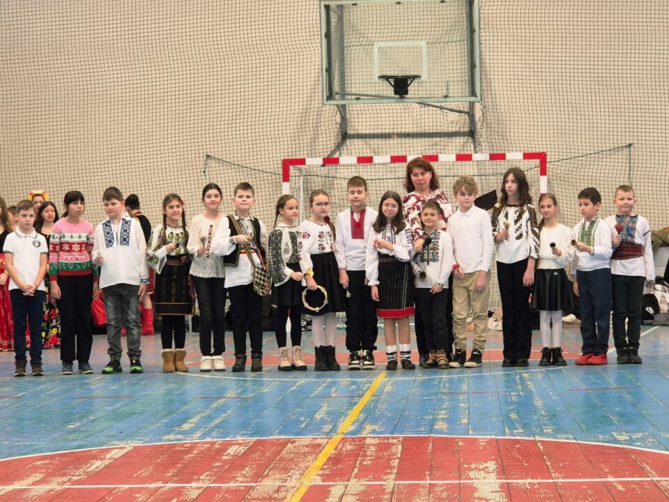 Activități dedicate diversității etnice și dialogului intercultural, la instituții școlare din județ