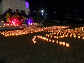 Fălticeniul și-a comemorat eroii martiri ai Revoluției din Decembrie 1989