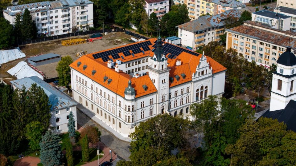 Prezența la serviciu a angajaților Consiliului Județean Suceava, controlată prin sistem de recunoaștere facială