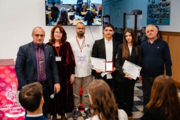 Premiul “Ernst Rudolf Neubauer” pentru cei mai merituoși absolvenți ai Colegiului “E. Hurmuzachi”