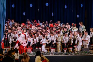Spectacolul „Am plecat să colindăm”, tradiții și obiceiuri din satele Bucovinei de odinioară, la USV