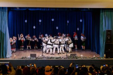 Spectacolul „Am plecat să colindăm”, tradiții și obiceiuri din satele Bucovinei de odinioară, la USV