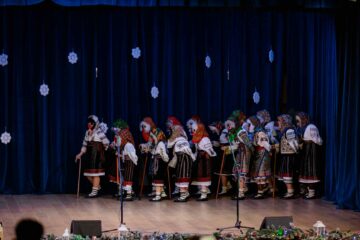 Spectacolul „Am plecat să colindăm”, tradiții și obiceiuri din satele Bucovinei de odinioară, la USV