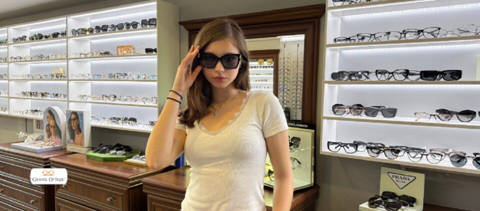 Cum alegi ochelarii care te reprezintă fidel? Începe cu Ray-Ban, continuă cu Grande Optique!. Sursa foto: grandeoptique.ro