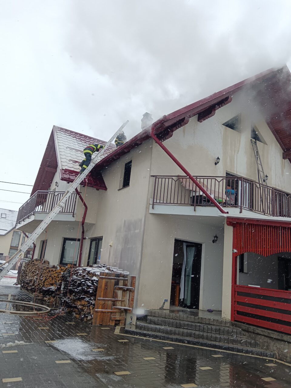 Incendiu la o casă din Rădăuți, în Ajun de Crăciun