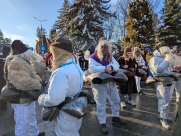 Suceava a găzduit și anul acesta cel mai mare festival de datini și obiceiuri de iarnă din țară, urmărit de mii de suceveni și turiști