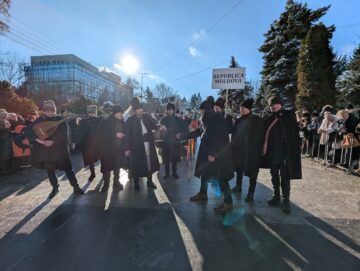 Suceava a găzduit și anul acesta cel mai mare festival de datini și obiceiuri de iarnă din țară, urmărit de mii de suceveni și turiști