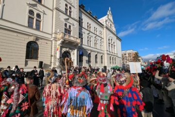 Suceava a găzduit și anul acesta cel mai mare festival de datini și obiceiuri de iarnă din țară, urmărit de mii de suceveni și turiști