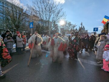 Suceava a găzduit și anul acesta cel mai mare festival de datini și obiceiuri de iarnă din țară, urmărit de mii de suceveni și turiști