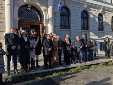 Gheorghe Șoldan și personalități sportive și academice din județ i-au întâmpinat pe urătorii de la Festivalul „Obiceiuri de Iarnă” din Suceava