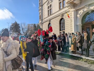 Suceava a găzduit și anul acesta cel mai mare festival de datini și obiceiuri de iarnă din țară, urmărit de mii de suceveni și turiști