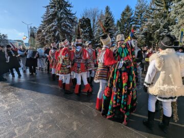 Suceava a găzduit și anul acesta cel mai mare festival de datini și obiceiuri de iarnă din țară, urmărit de mii de suceveni și turiști