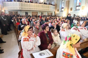 Colinde vechi, rar întâlnite, interpretate la Festivalul Bucovinean al Colindelor