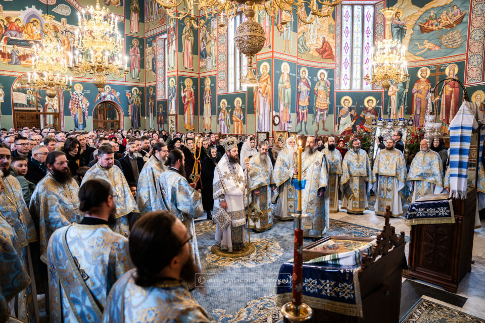 „Soborul Maicii Domnului” la Mănăstirea Sihăstria Putnei – Liturghie arhierească în a doua zi de Crăciun