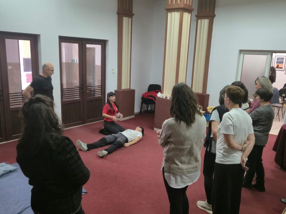 Proiectul „Pregătește-te, Ajută, Salvează”, implementat de Crucea Roșie Suceava, la final