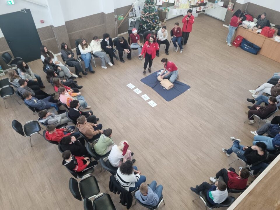 Proiectul „Pregătește-te, Ajută, Salvează”, implementat de Crucea Roșie Suceava, la final