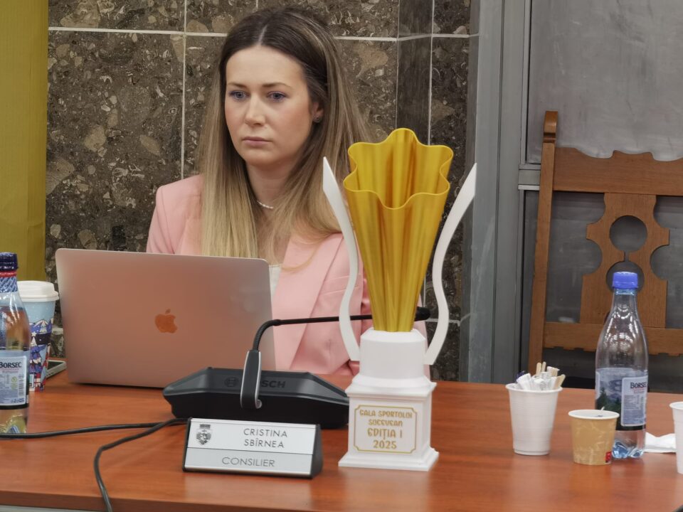 Gală de premiere a celor cu rezultate deosebite în învățământ, la Suceava, de anul viitor