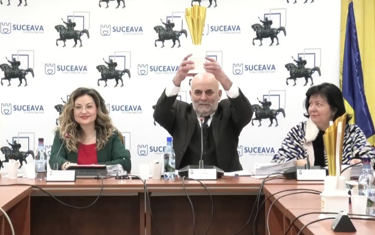 Gală de premiere a celor cu rezultate deosebite în învățământ, la Suceava, de anul viitor