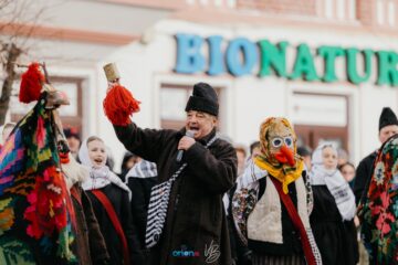 Mii de participanți la Vatra Dornei la cel mai frumos festival de datini și obiceiuri din Bucovina