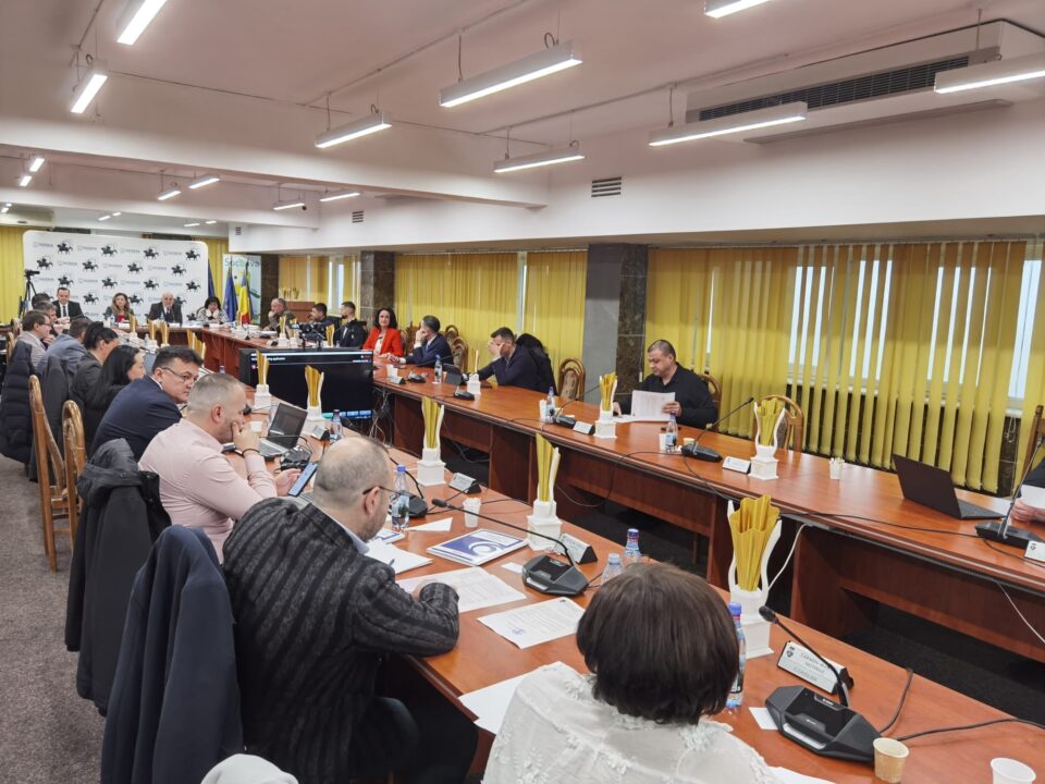 Gală de premiere a celor cu rezultate deosebite în învățământ, la Suceava, de anul viitor