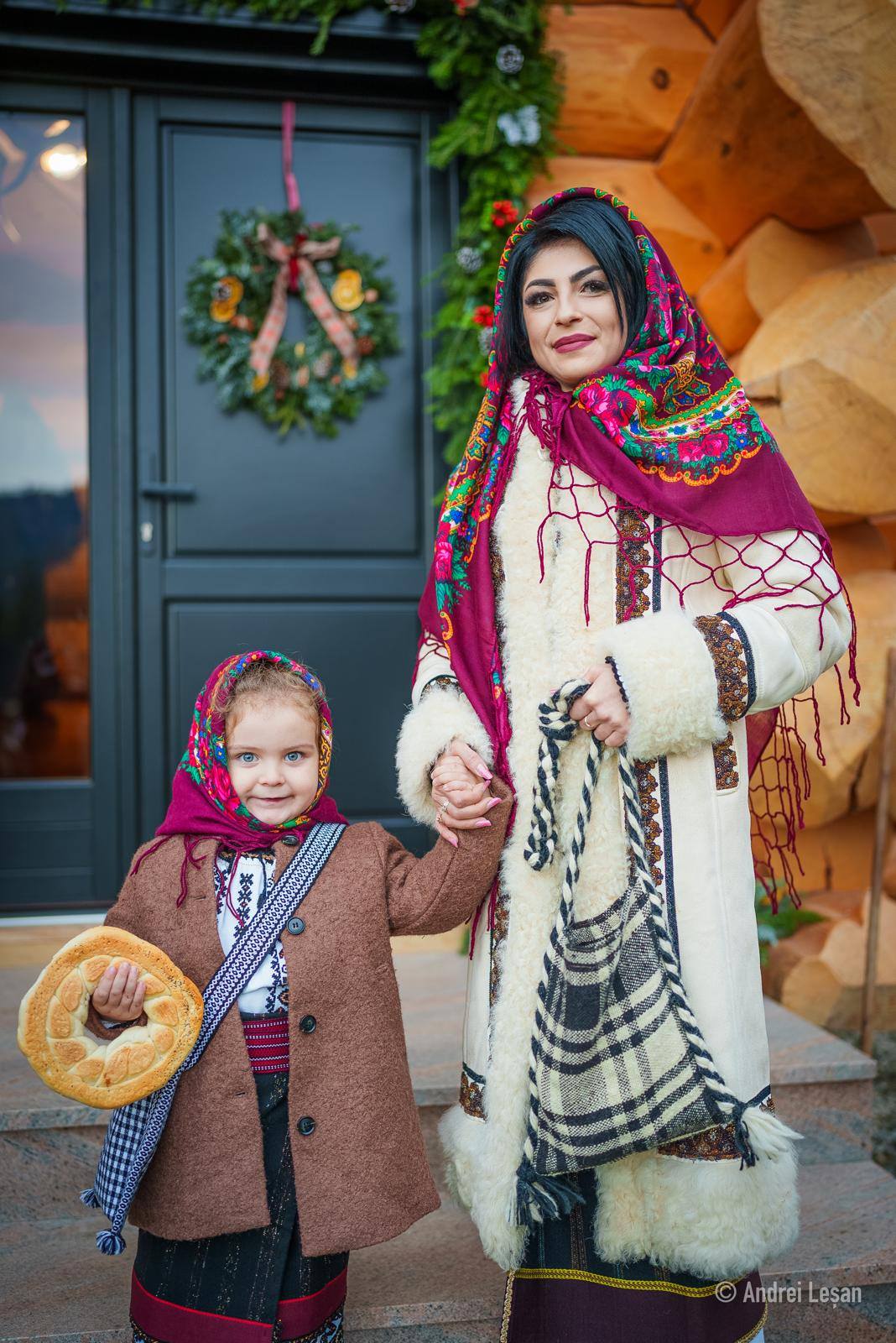 Colaj de Anul Nou, cu Mihaela Florea și Grupul vocal „Flori din Bucovina”