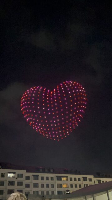 Primul Revelion fără artificii, dar cu spectacol de drone, la trecerea în anul cu cele mai mari scumpiri de taxe și impozite