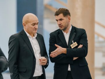 Reuniune istorică a comunității penticostale din Vicovu de Sus, după aproape 50 de ani, în una dintre cele mai mari biserici din Europa