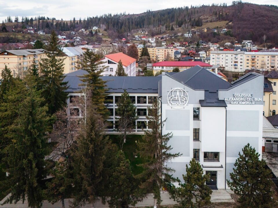 Peste 2 milioane de euro investiți în reabilitarea Colegiului „Alexandru cel Bun” Gura Humorului