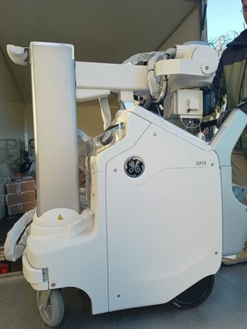 Pacienții spitalului din Suceava nu vor mai fi plimbați între clădiri pentru o radiografie. Consiliul Județean a achiziționat un aparat de radiologie mobil