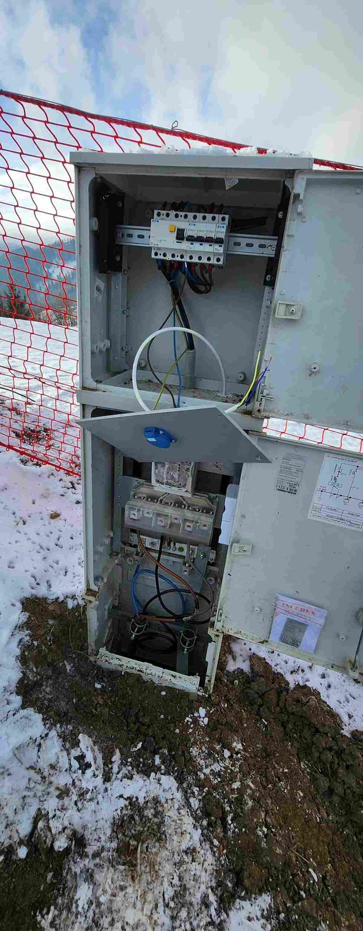 Instalația de teleschi de la pârtia Bucovina din Câmpulung Moldovenesc a fost vandalizată