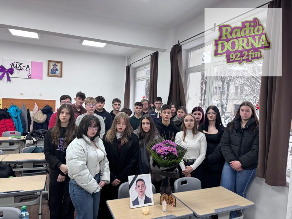 Imagini de la Liceul ”Ion Luca” Vatra Dornei SURSA Radio Dorna