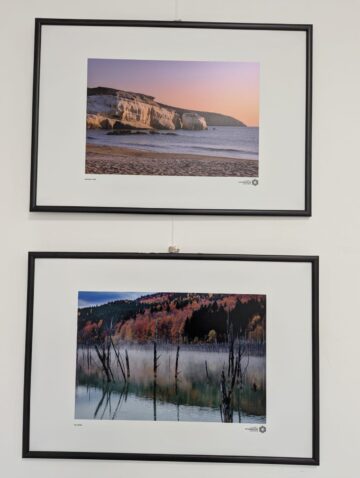 Membrii Clubului Fotografilor Suceveni au expus la Galeria de artă „Zamca”. „Între clipă și tăcere”