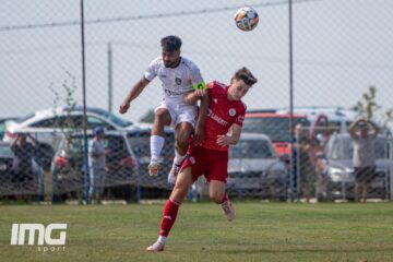 Răducan, în echipament alb, e noul atacant al Cetății