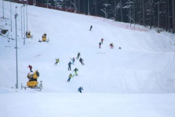 Pârtia de pe Rarău se deschide miercuri, 14 ianuarie, la orele amiezii